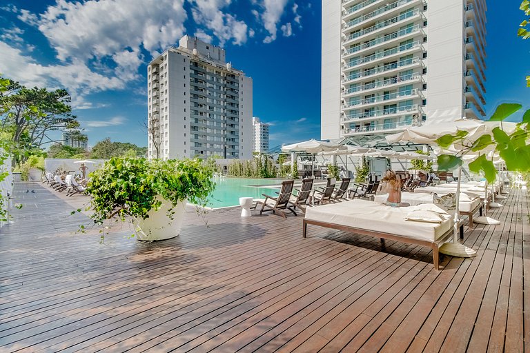 Apartment with excellent amenities in Punta del Este.