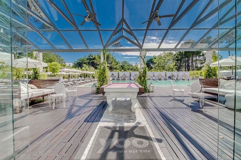 Apartment with excellent amenities in Punta del Este.