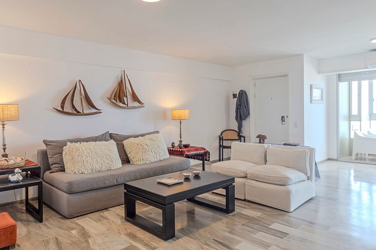 Apartamento com vista para o mar em Punta del Este.