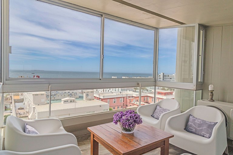 Apartment with sea view in Punta del Este.