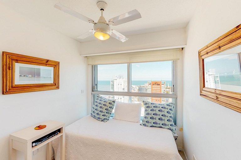 Apartamento con vista total al Yacht Club.