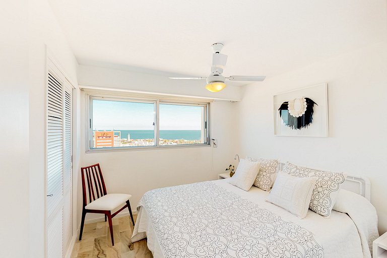 Apartamento con vista total al Yacht Club.