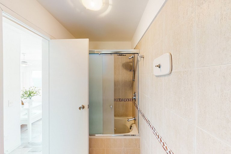 Apartamento con vista total al Yacht Club.