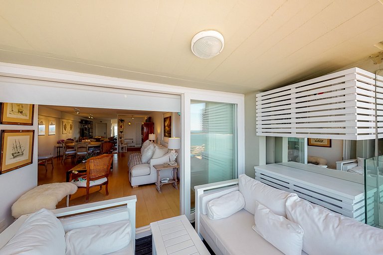 Apartamento con vista total al Yacht Club.