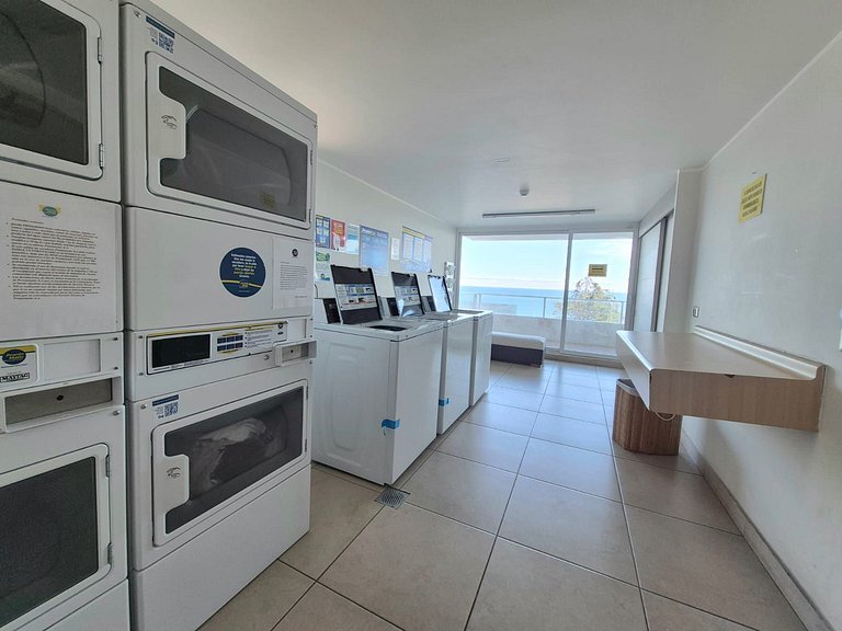 Apartment with a sea view in Costa de Montemar.