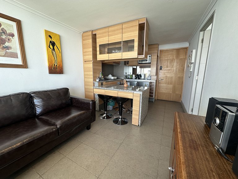 Apartamento com vista para o mar em Costa de Montemar.