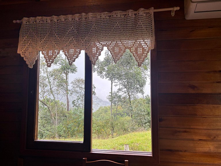Refugio en la naturaleza con desayuno colonial