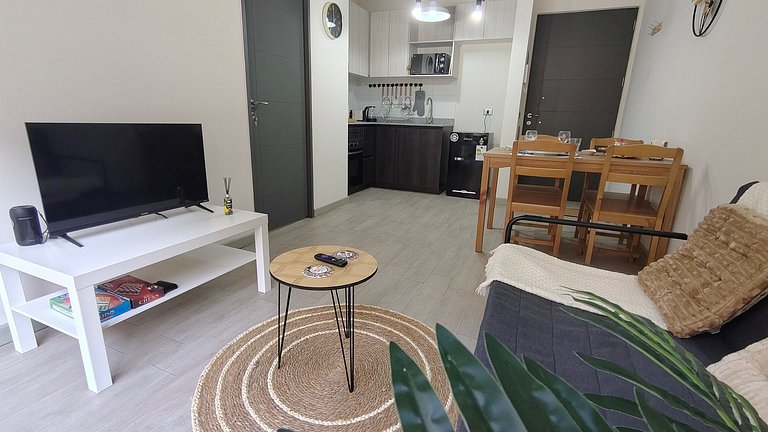 Apartment steps from Metro La Cisterna.