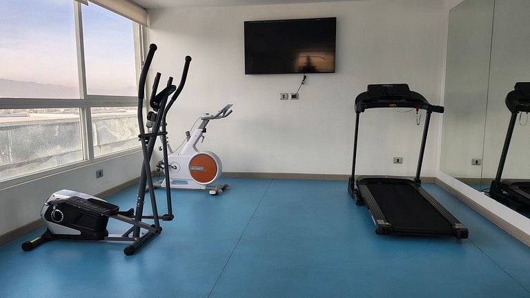 Apartamento a poucos passos do Metrô La Cisterna,
