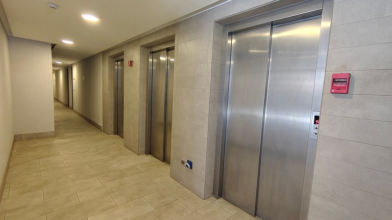 Apartment steps from Metro La Cisterna.