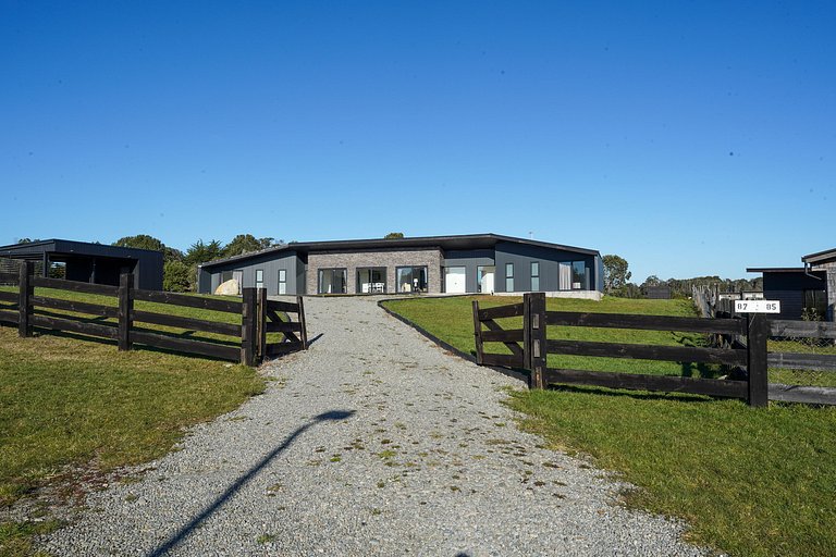 Maravilhosa casa com áreas verdes em Puerto Varas.