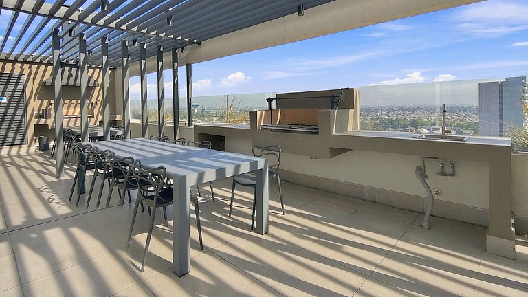 Apartment steps from Metro La Cisterna.