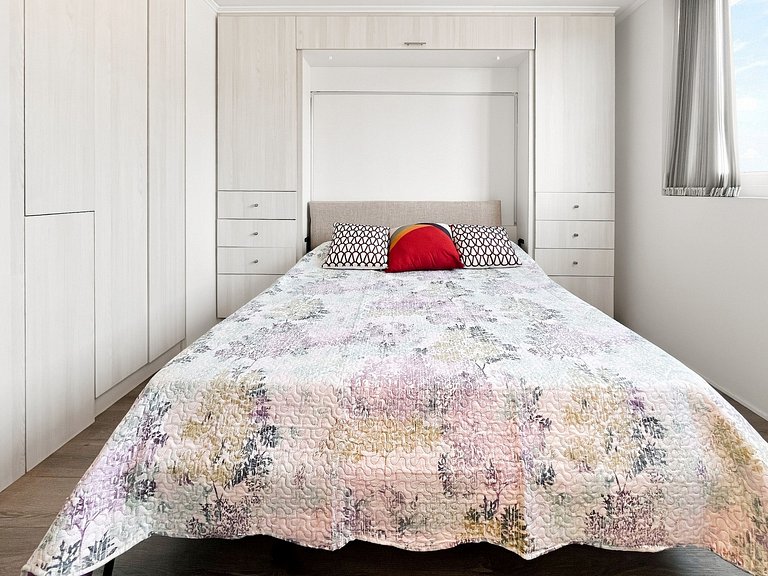 Apartment steps from Parque Almagro Metro