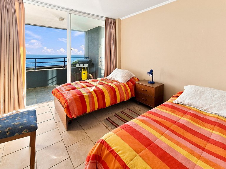 Apartamento familiar em frente à Praia Cochoa