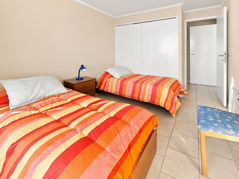 Family apartment facing Cochoa Beach