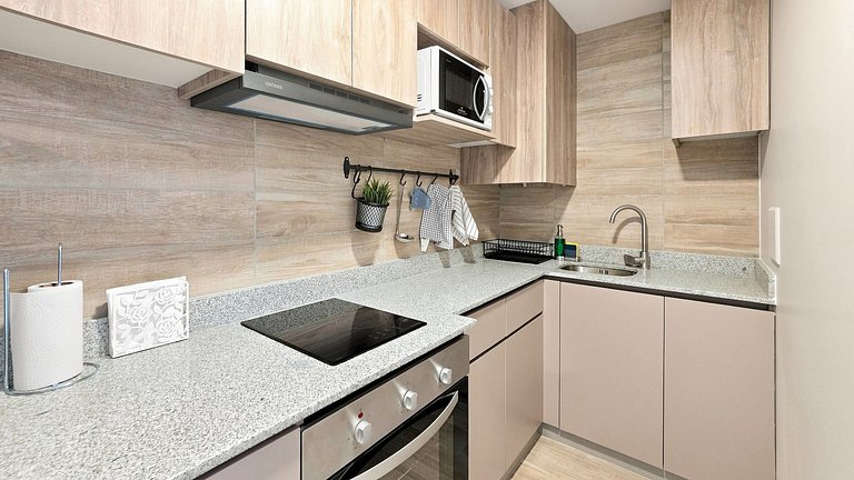 Apartment steps from the metro and Centro Cultural La Moneda