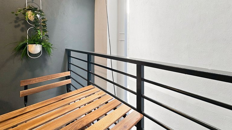 Apartment steps from the metro and Centro Cultural La Moneda