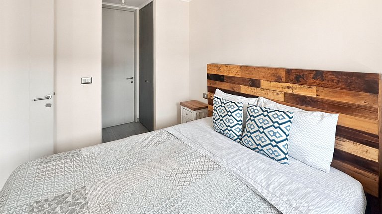 Apartamento a poucos passos do Metrô Irarrázaval