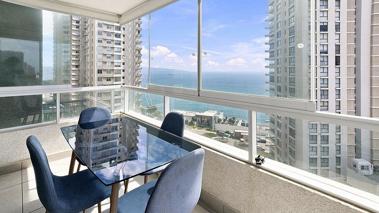 Apartment with ocean view, steps from the Dunes of Concón.