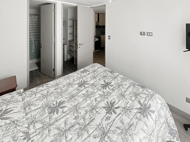Apartment steps from Fantasilandia