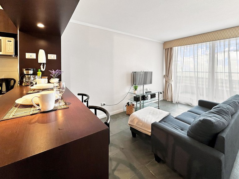 Oceana Suites Neohaus