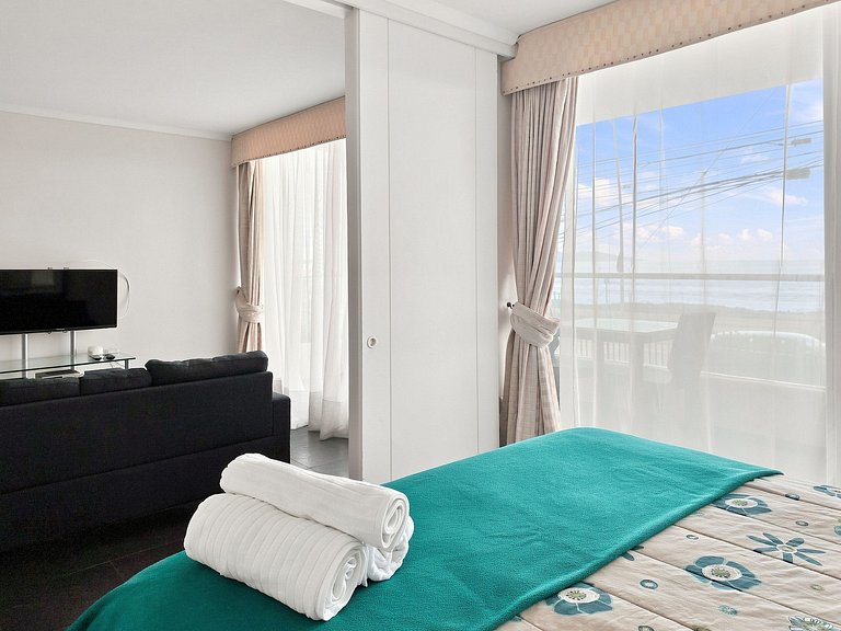 Oceana Suites Neohaus