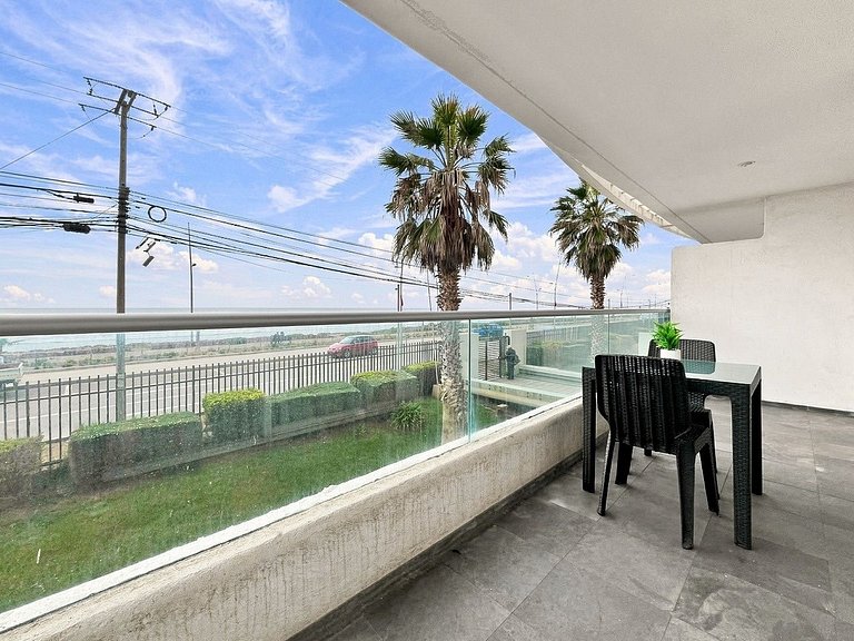 Oceana Suites Neohaus