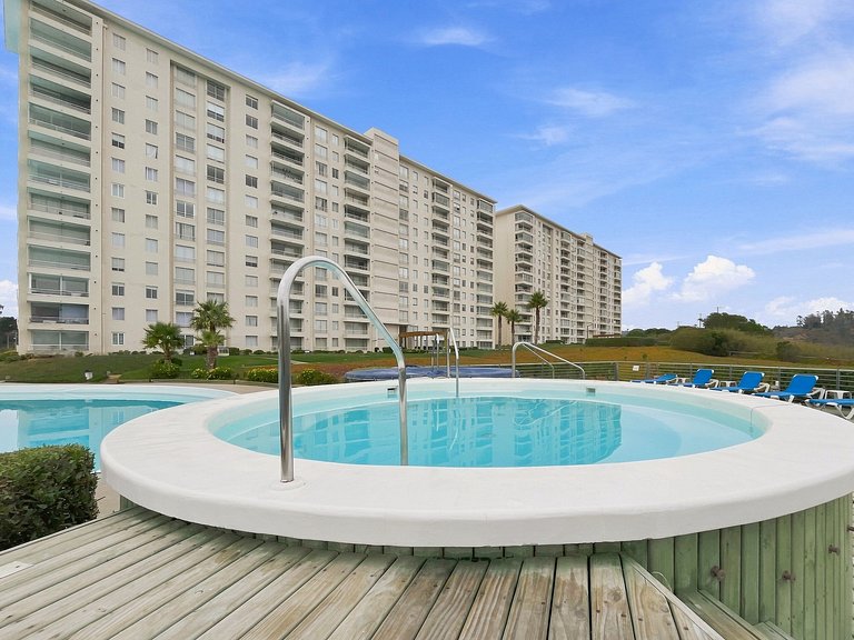 Family apartment with lagoon in Algarrobo