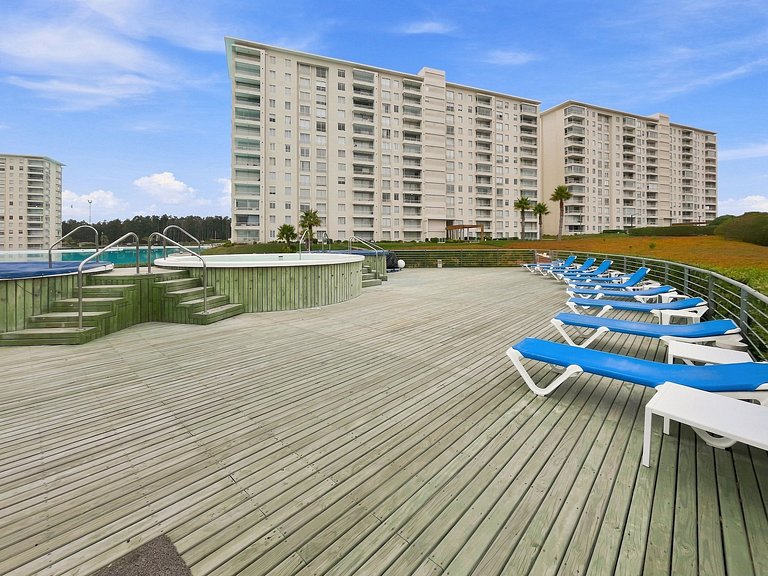 Apartamento familiar com lagoa em Algarrobo