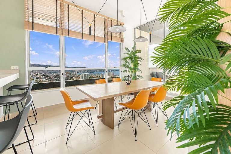 Family apartment with pool in Valparaíso