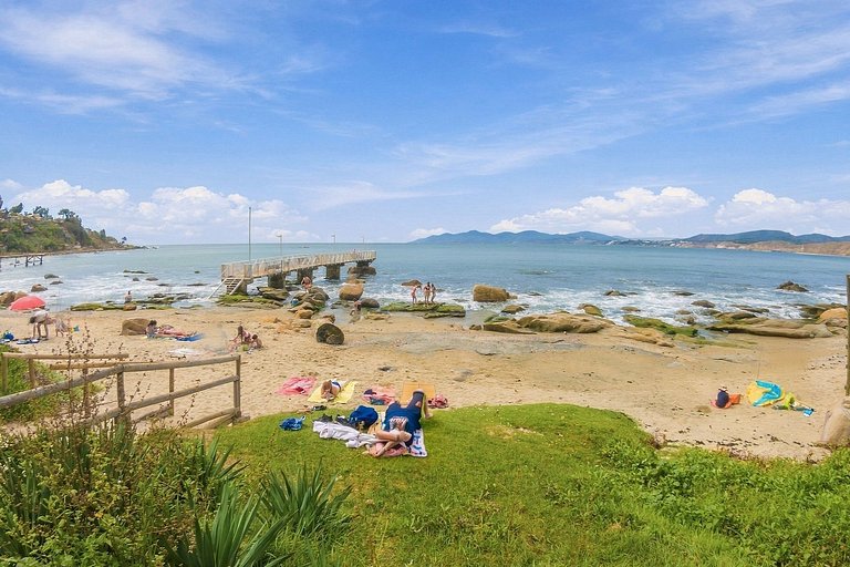 Apartamento com vista para o mar em Bahía Pelícanos.
