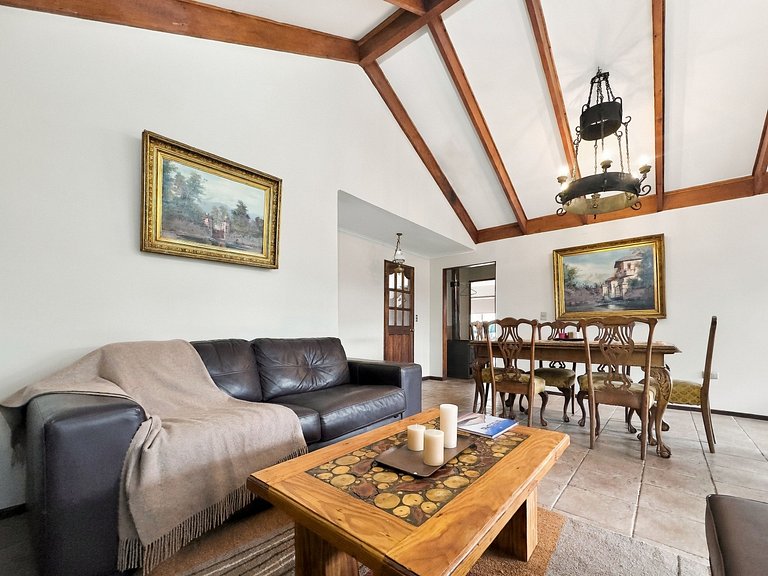 Casa familiar com piscina em Olmué